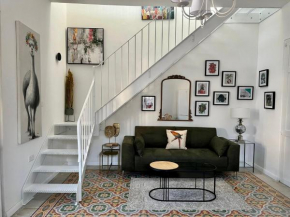 Stylish Boutique Duplex Apartment Home - Green